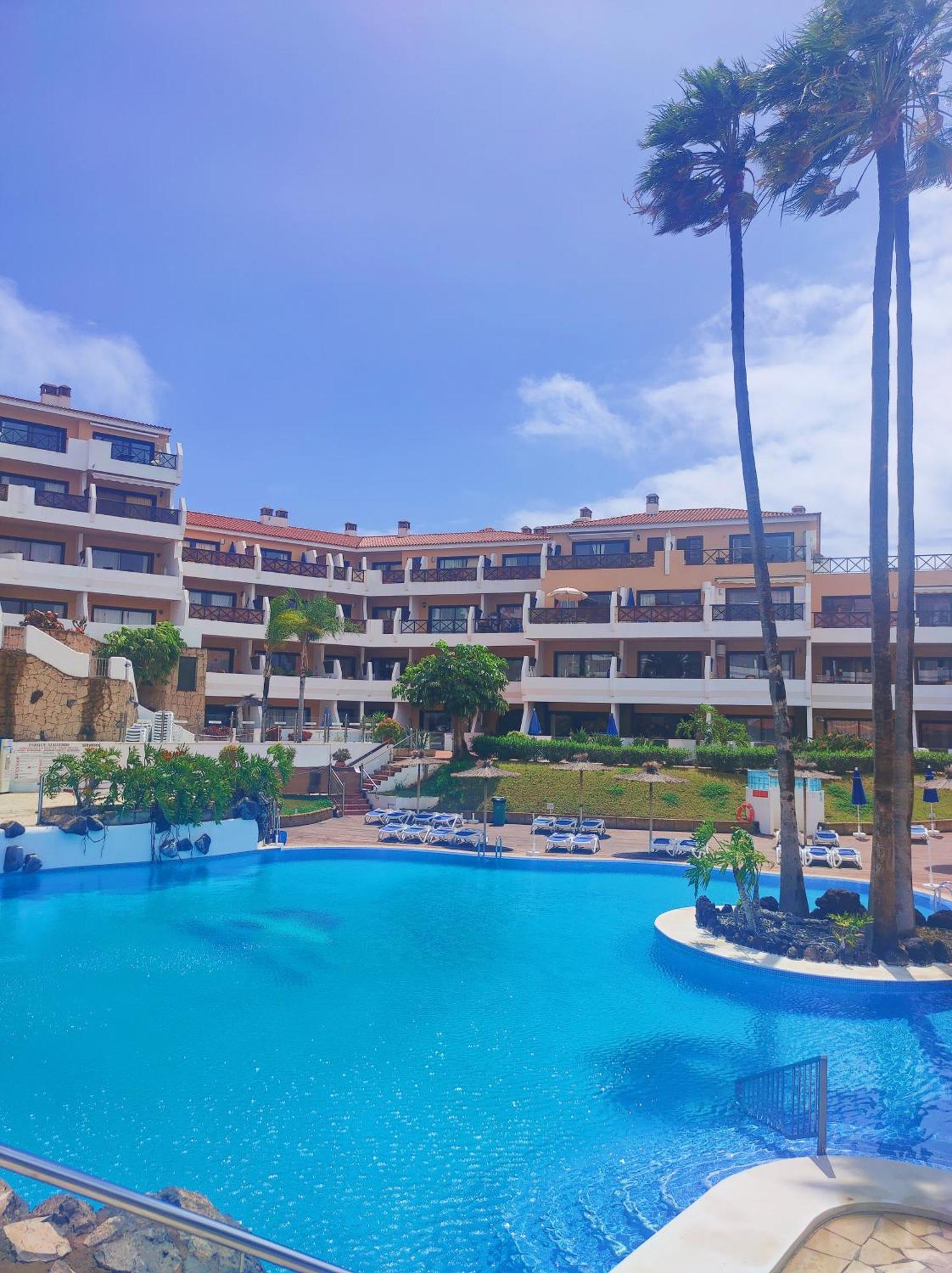 Moderno Y Luminoso Atico Con Vistas Y Piscina Apartment San Miguel de Abona Exterior photo