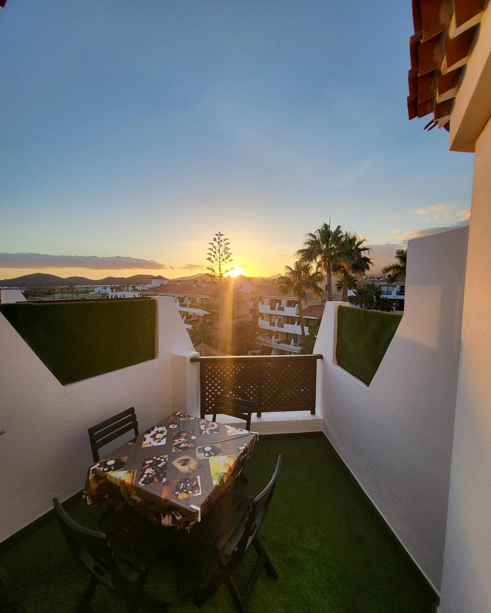 Moderno Y Luminoso Atico Con Vistas Y Piscina Apartment San Miguel de Abona Exterior photo