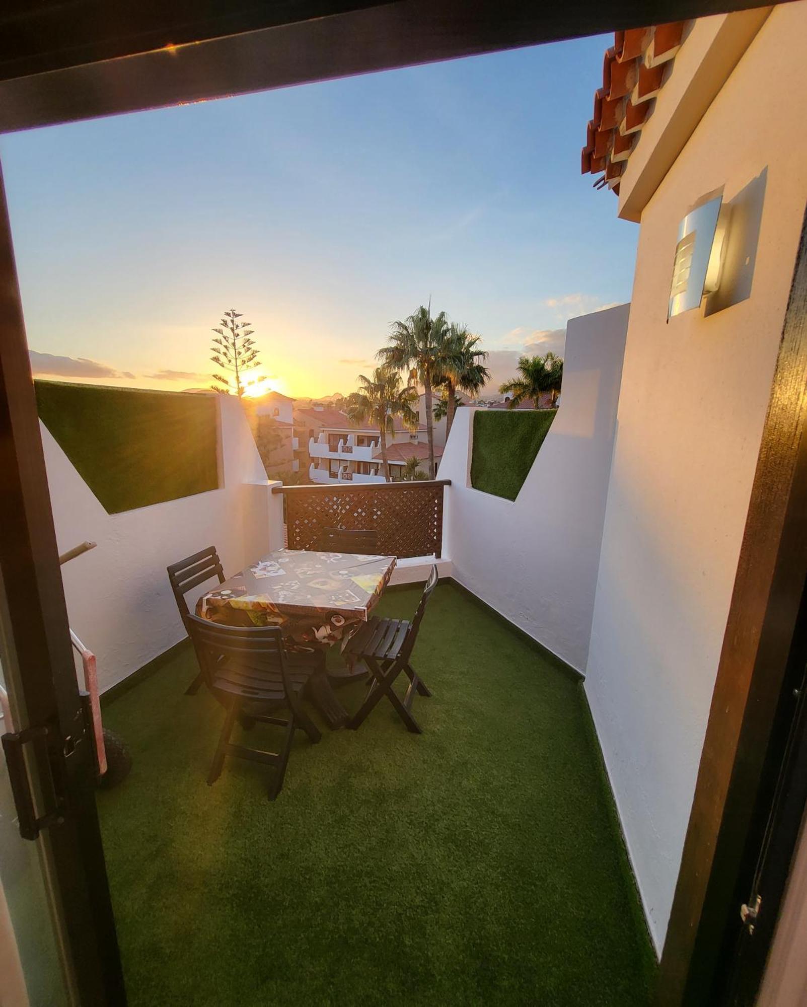 Moderno Y Luminoso Atico Con Vistas Y Piscina Apartment San Miguel de Abona Exterior photo