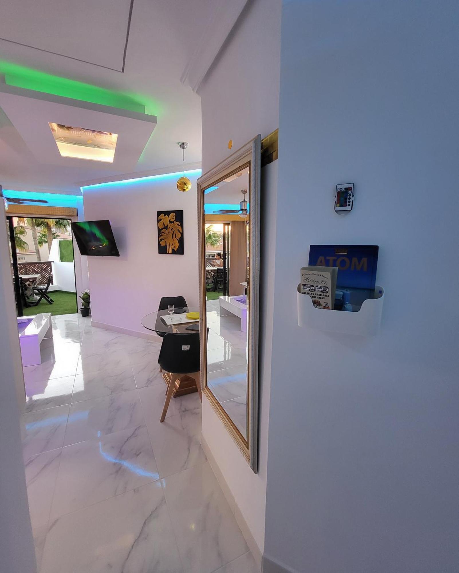Moderno Y Luminoso Atico Con Vistas Y Piscina Apartment San Miguel de Abona Exterior photo